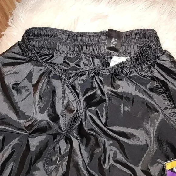 Vintage '80s/'90s Nike Men's MD Black Flight Series Track Pants - Picture 5 of 8